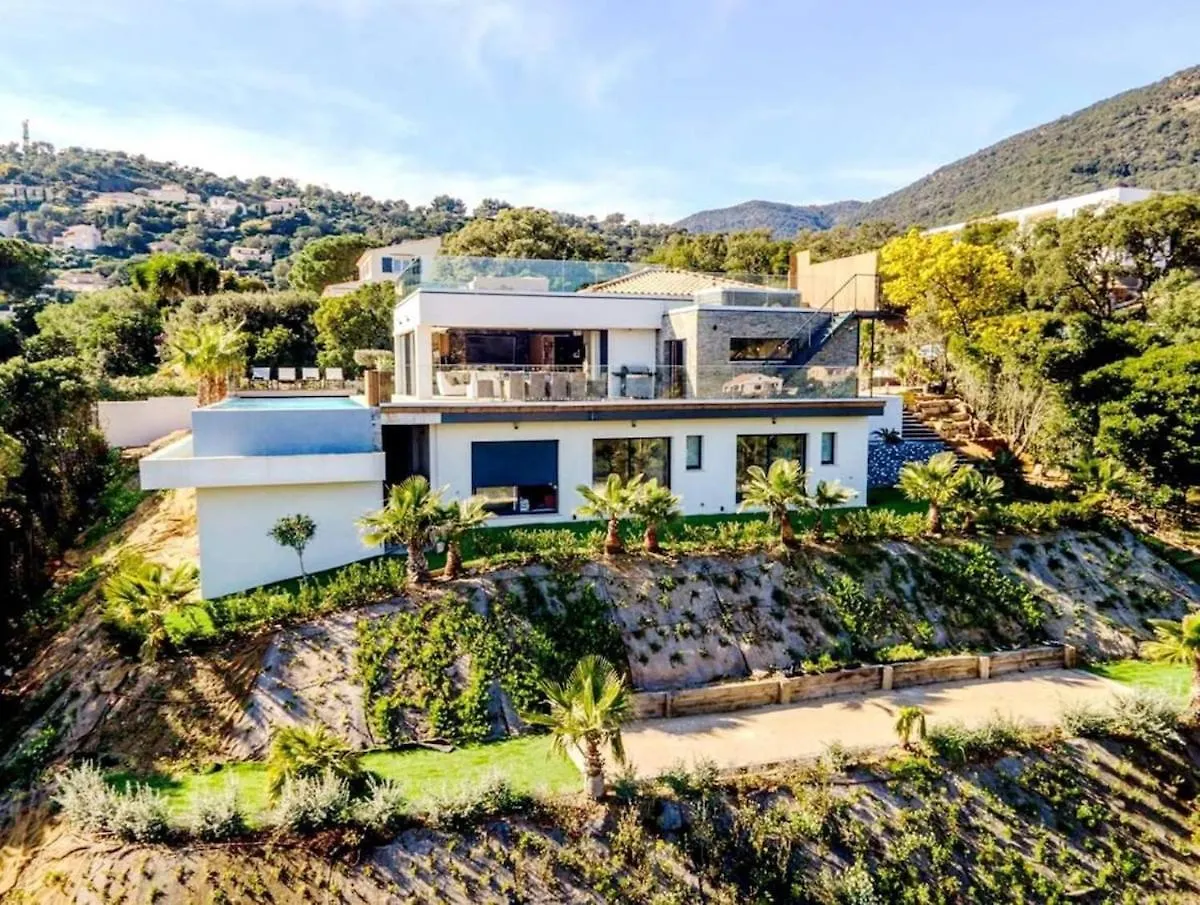 Villa De Luxe Vue Mer Les Oiseaux Du Paradis Cavalaire-sur-Mer 0*,  France