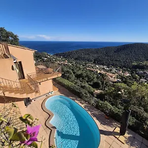  Villa Petale De Rose